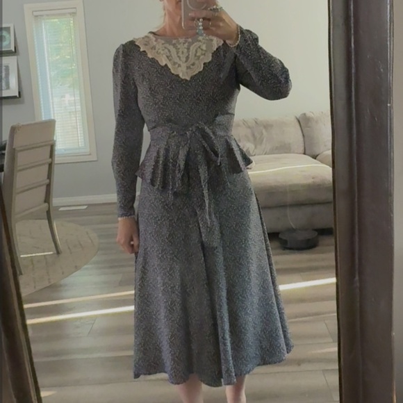 Vintage ALGO-ETTES Canada Prairie-Inspired Midi Dress with Lace Collar – Size 9 - Picture 7 of 7